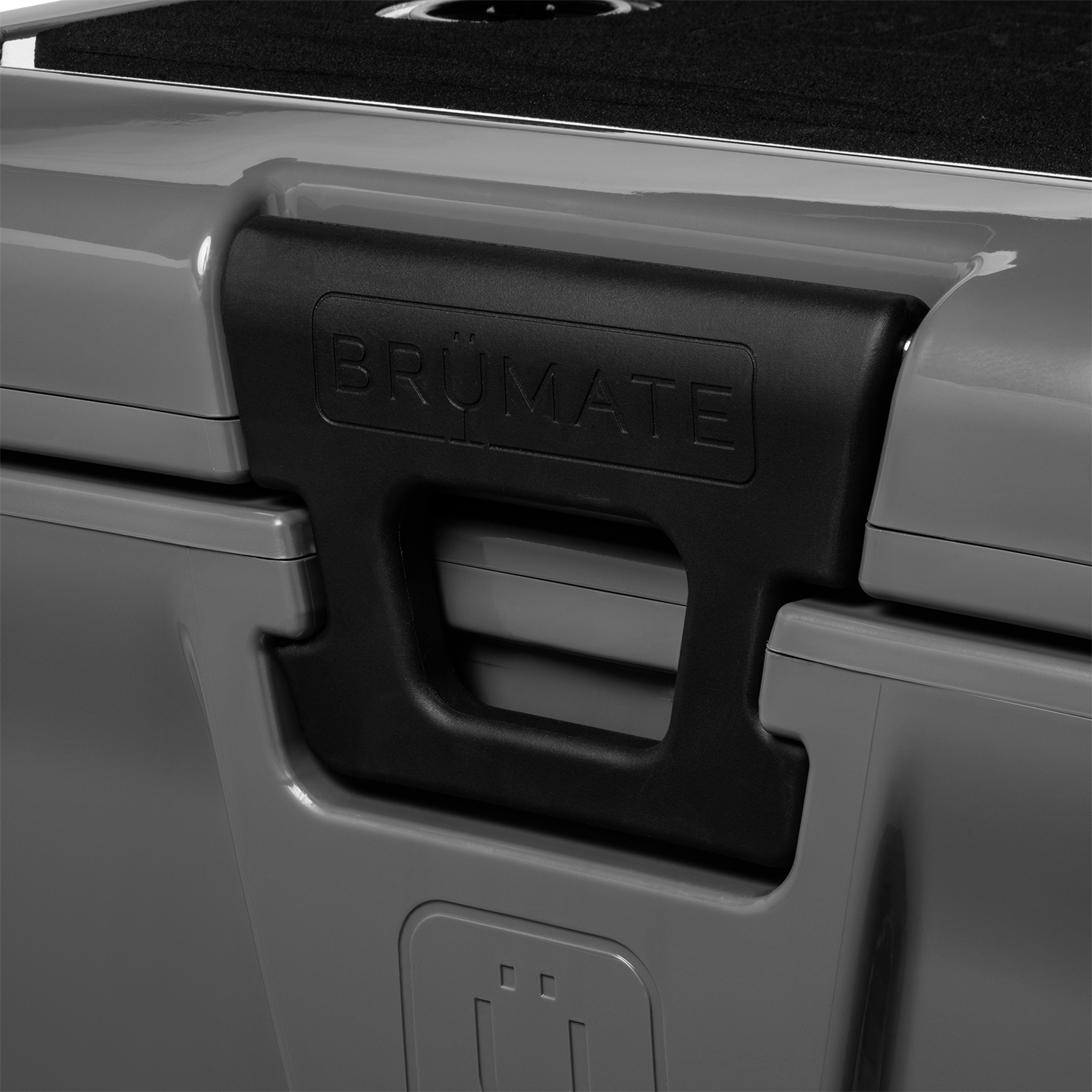 BrüMate 20qt BrüTank - Charcoal